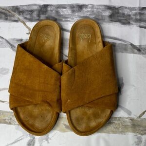Beek Kea Slide Sandal